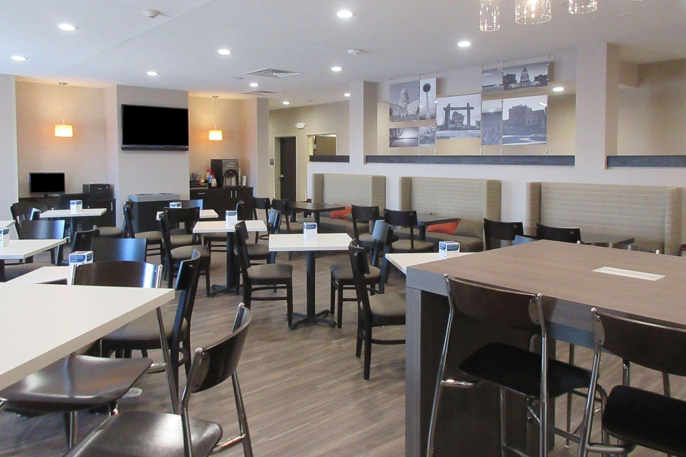 Sleep Inn & Suites Oregon - Madison Bagian luar foto